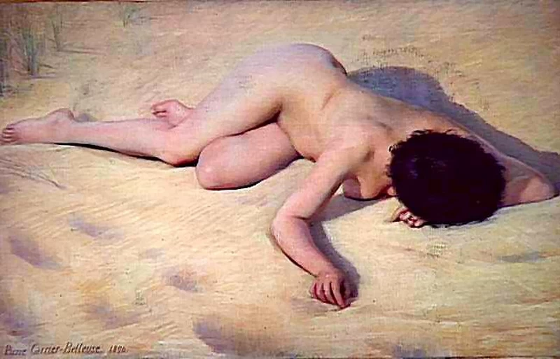 Nudo sulla spiaggia